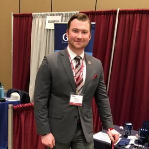 Meet your Posher, Hunter